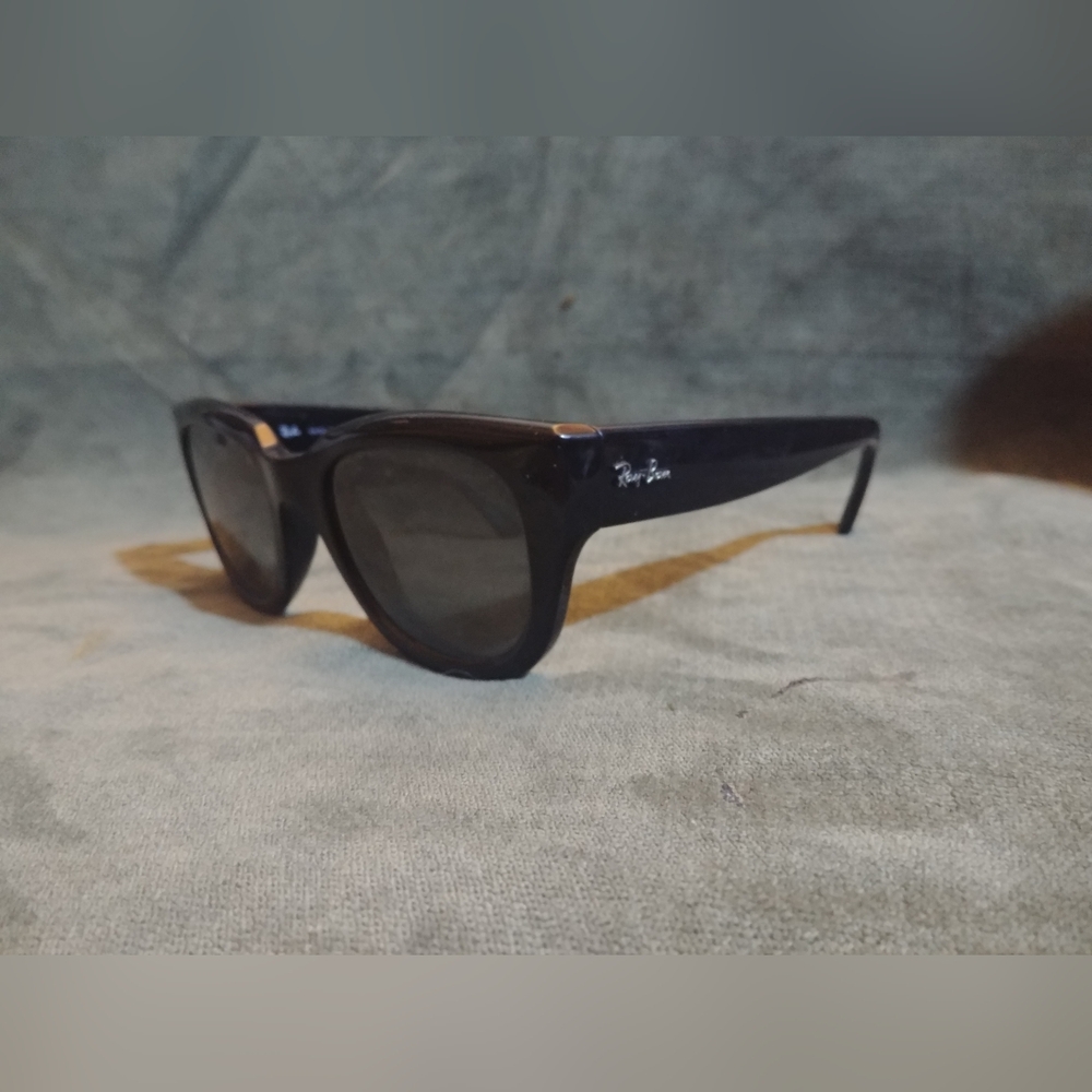 Ray-Ban Classic Black Cat-Eye Frame Eyeglasses